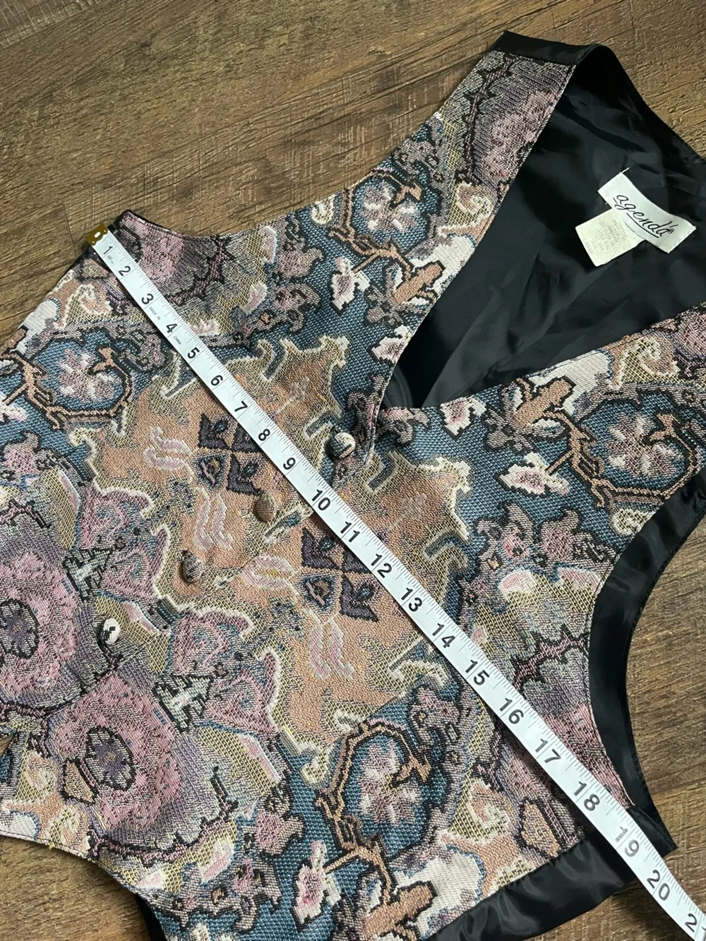Agenda 90’s vintage tapestry‎ vest women’s size large